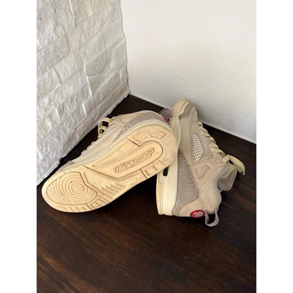 Jordan Spizike Low Coconut Milk Elephant Print! Size: Boys 6Y